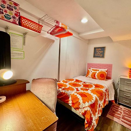 Private Tiny Room On The 1St Floor With Shared Bathroom Near Airport And Downtown Seattte سياتل المظهر الخارجي الصورة