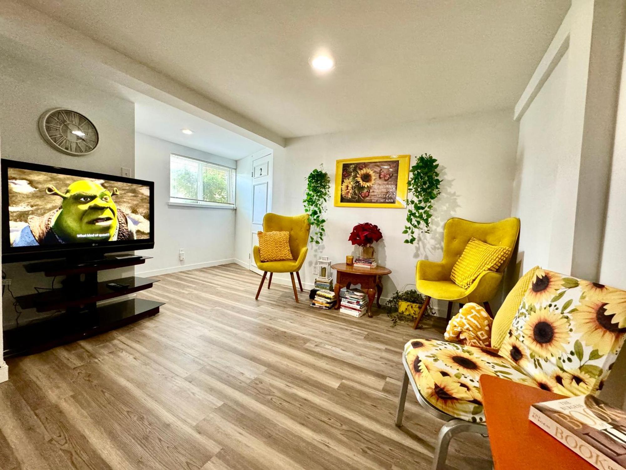 Private Tiny Room On The 1St Floor With Shared Bathroom Near Airport And Downtown Seattte سياتل المظهر الخارجي الصورة