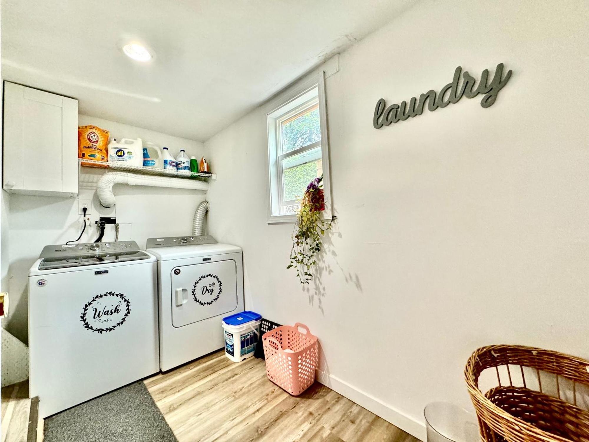 Private Tiny Room On The 1St Floor With Shared Bathroom Near Airport And Downtown Seattte سياتل المظهر الخارجي الصورة