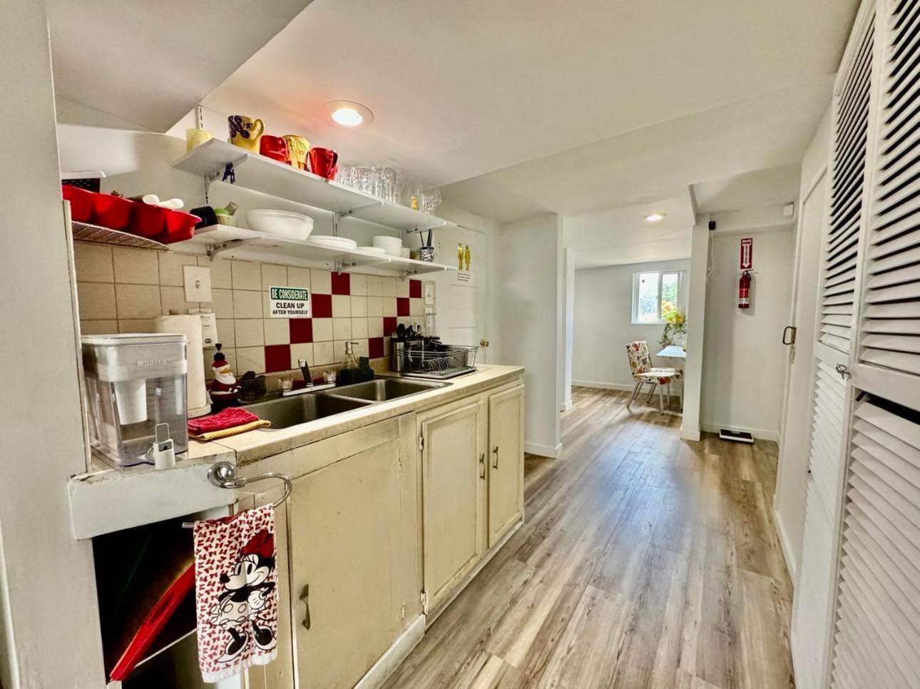 Private Tiny Room On The 1St Floor With Shared Bathroom Near Airport And Downtown Seattte سياتل المظهر الخارجي الصورة