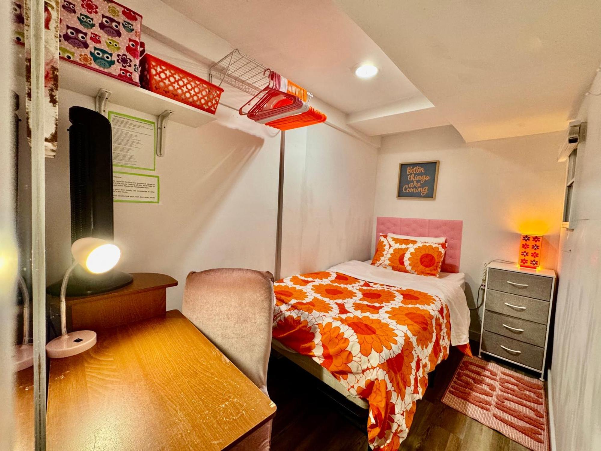 Private Tiny Room On The 1St Floor With Shared Bathroom Near Airport And Downtown Seattte سياتل المظهر الخارجي الصورة